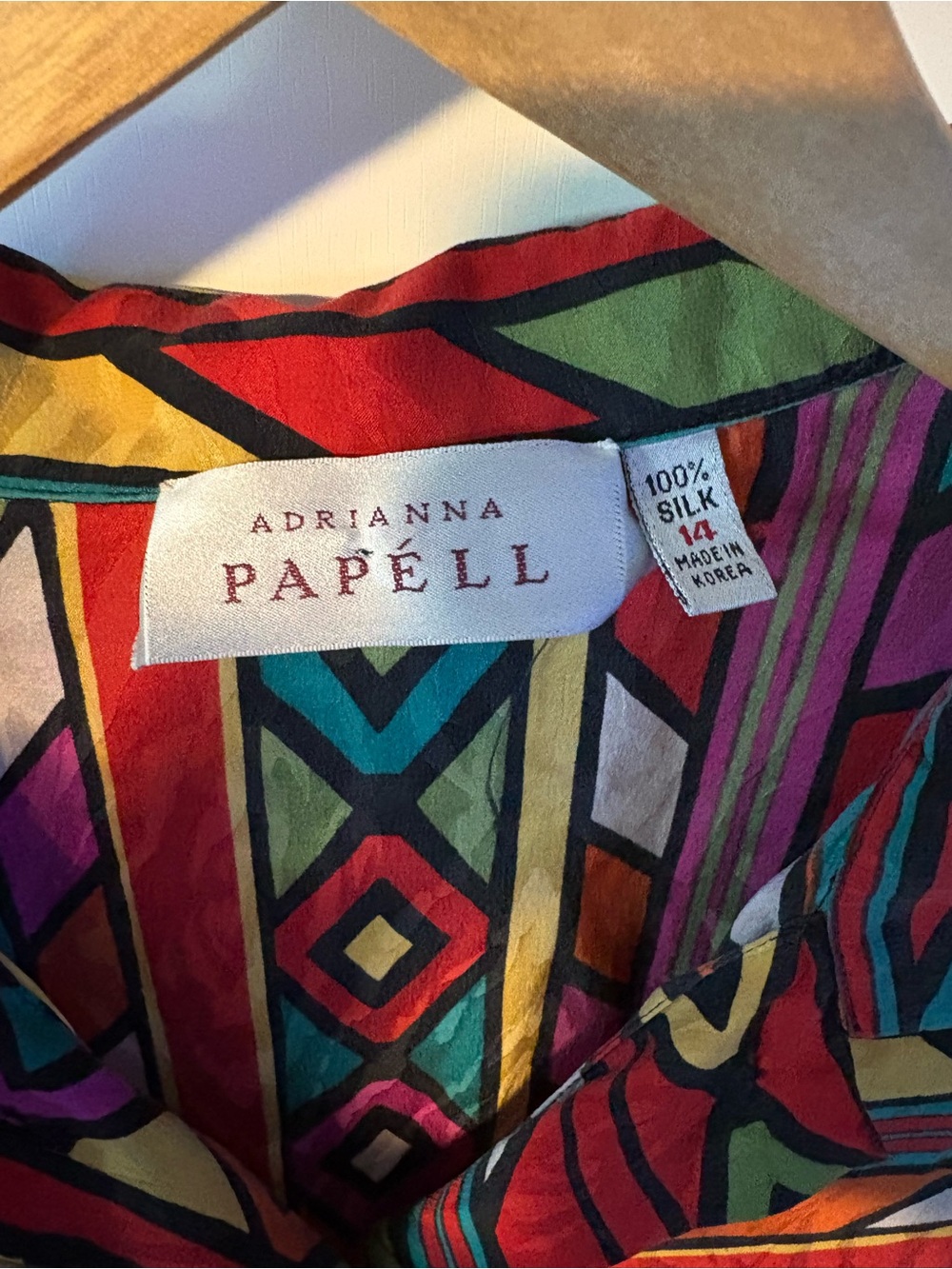 Vintage Adrianna Papell 100% Silk Geometric Button Blouse chic fun stylish - Picture 4 of 4